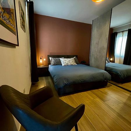 Airport Accommodation Bedroom With Your Own Private Bathroom Self Check In And Self Check Out Air-Condition Included Mqabba Exteriör bild