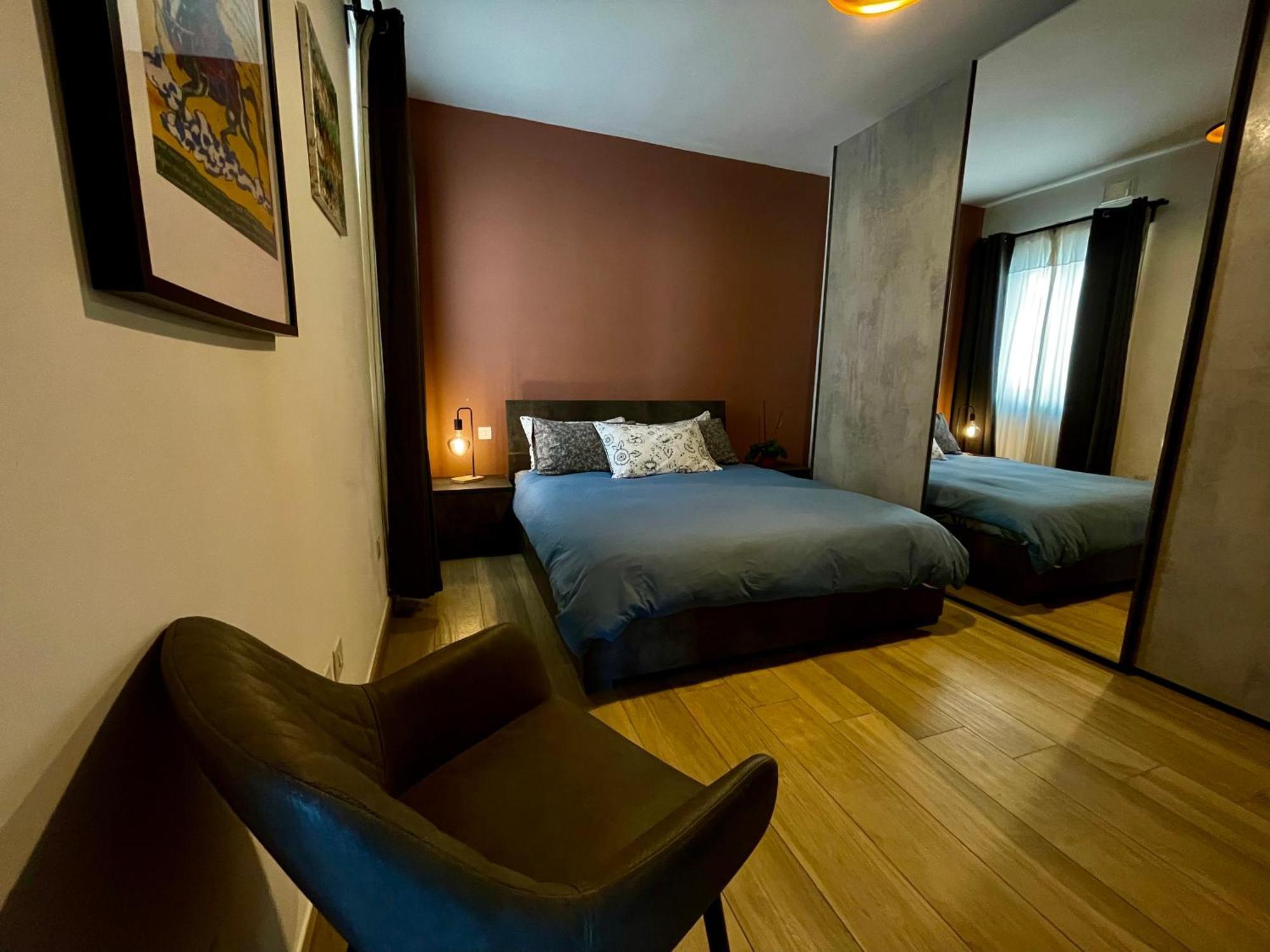 Airport Accommodation Bedroom With Your Own Private Bathroom Self Check In And Self Check Out Air-Condition Included Mqabba Exteriör bild